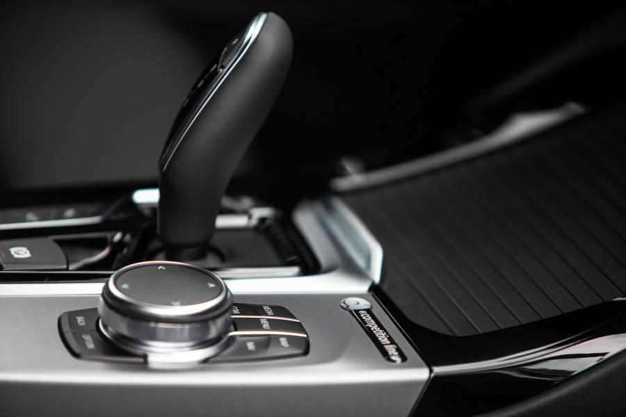 Детали интерьера BMW X3 M40i by dAHLer (G01) 2018 года  (фото 22 из 31)